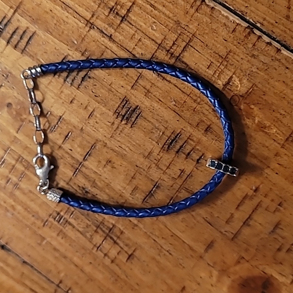 Chamilia leather bracelet with sterling charm, new